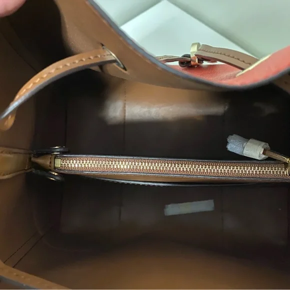 Michael Kors - Mercer Gallery , Coral, brown & cream leather purse - Picture 8 of 10